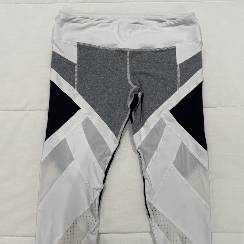 Vimmia Activewear Allegiance Legging‎ - Picture 6 of 10